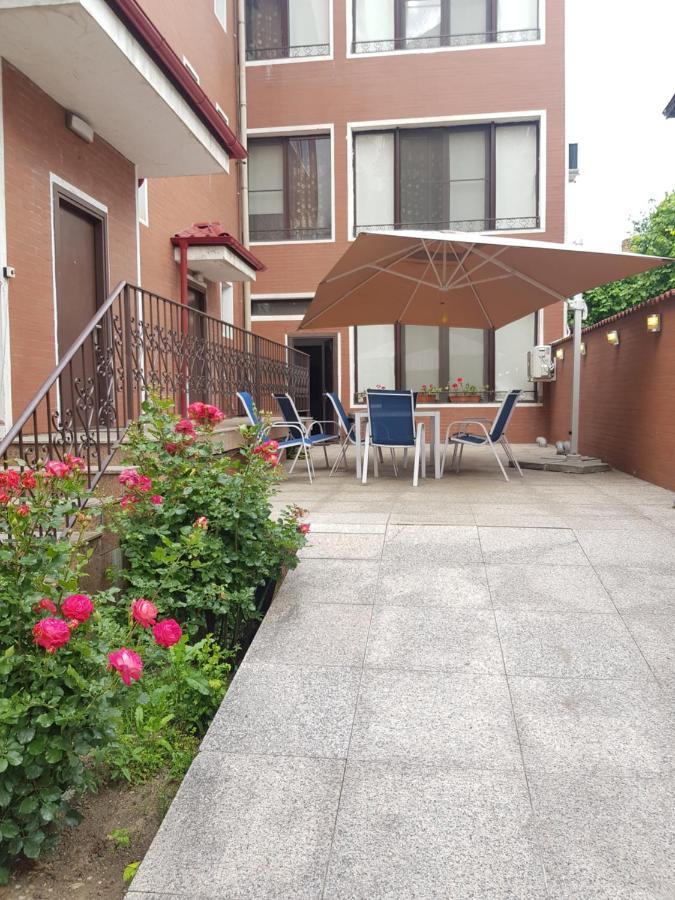 Cazare Arena Nationala Bukarest Exteriör bild